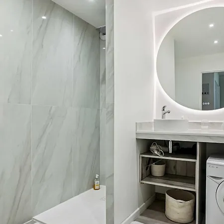 아파트 Lx112 Balcon, Jardin, Piscine, Privee