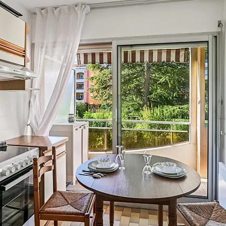Lägenhet Lumineux, Piscine Residence, 10 Min Plages Mandelieu